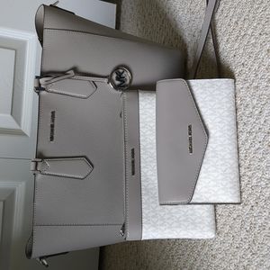 Michael Kors 3 piece set gray/white